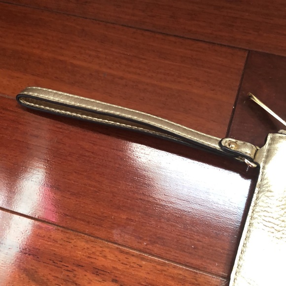 NWT Gold Michael Kors Zip Clutch - Picture 3 of 8